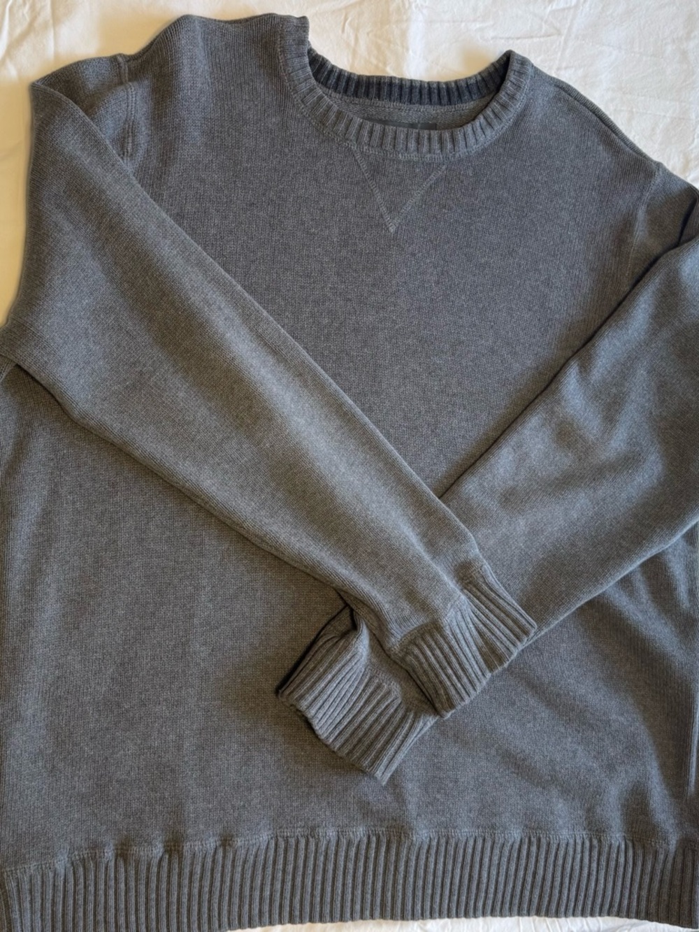 Eddie Bauer Men's Gray Crewneck Sweater
